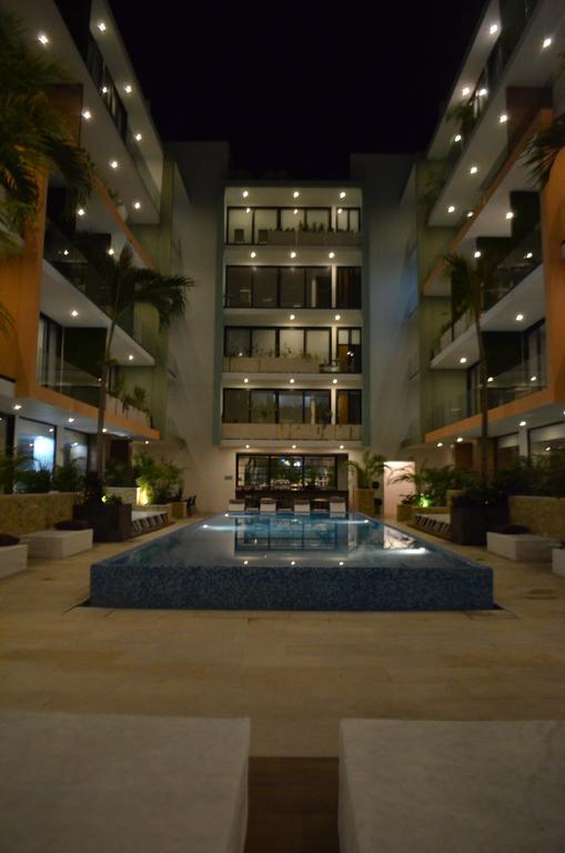 The City Luxury Suites Playa del Carmen Exterior photo